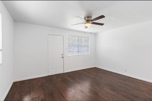 8410 Elrod Street, Houston, TX 77017
