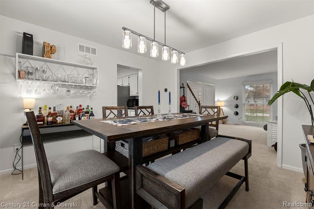 19320 Southampton Drive, Livonia, MI 48152