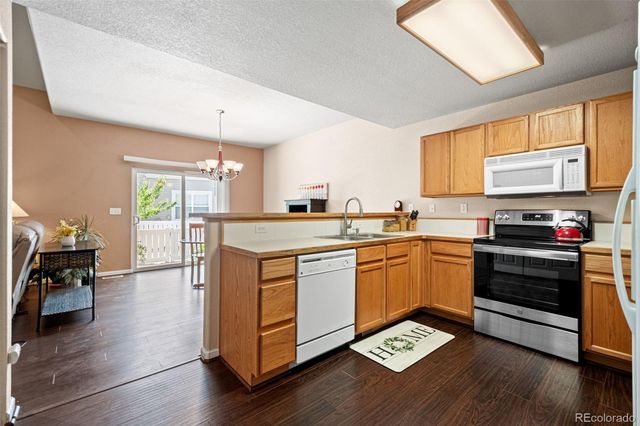 15555 E 40th Avenue 110, Denver, CO 80239