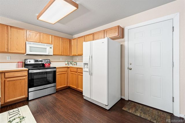 15555 E 40th Avenue 110, Denver, CO 80239