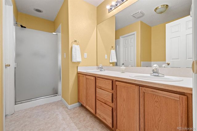 15555 E 40th Avenue 110, Denver, CO 80239