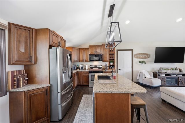4 Frantzen, Cheektowaga, NY 14227