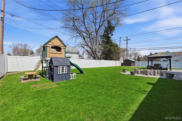 4 Frantzen, Cheektowaga, NY 14227