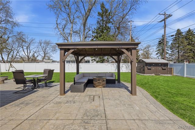 4 Frantzen, Cheektowaga, NY 14227