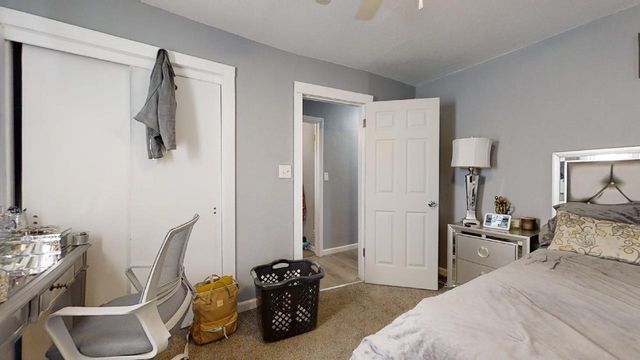 1124 W Cushing Street, Decatur, IL 62526