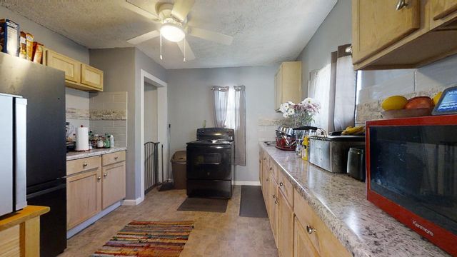 1124 W Cushing Street, Decatur, IL 62526