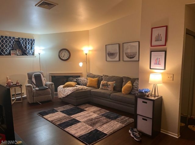 14 Crossway, Union Twp., NJ 08809