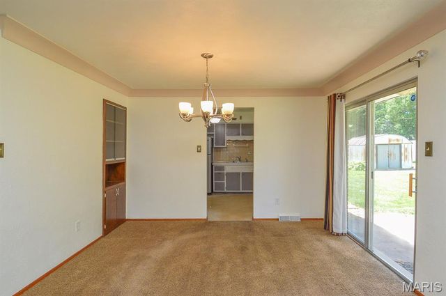 37 Hemlock, Belleville, IL 62221