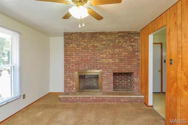 37 Hemlock, Belleville, IL 62221
