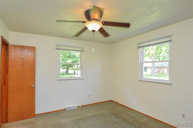 37 Hemlock, Belleville, IL 62221