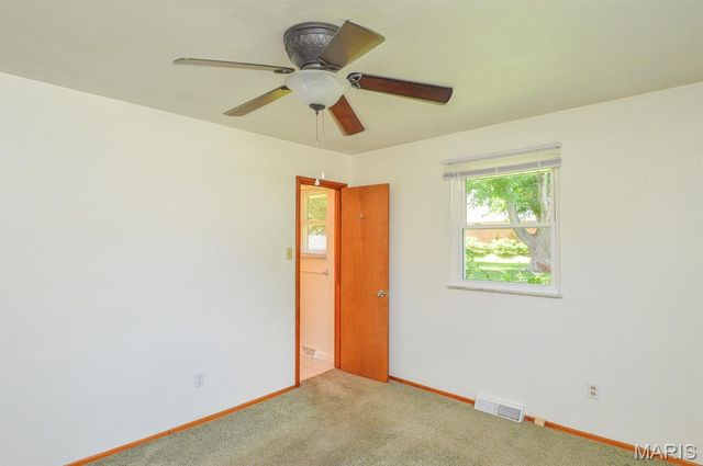 37 Hemlock, Belleville, IL 62221