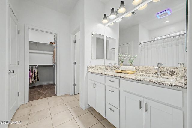 17849 W GAMBIT Trail, Surprise, AZ 85387