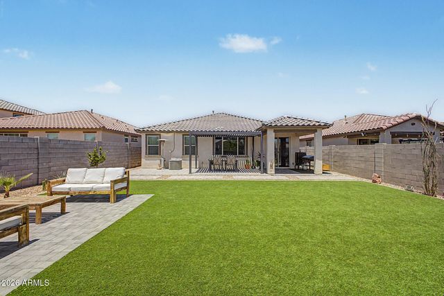 17849 W GAMBIT Trail, Surprise, AZ 85387