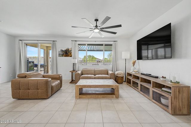 17849 W GAMBIT Trail, Surprise, AZ 85387