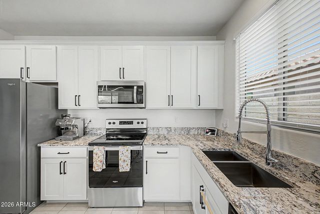 17849 W GAMBIT Trail, Surprise, AZ 85387