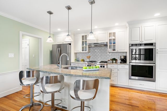 5 Putnam Rd, Arlington, MA 02474