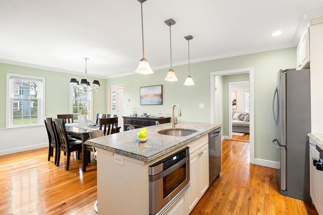 5 Putnam Rd, Arlington, MA 02474