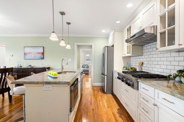 5 Putnam Rd, Arlington, MA 02474