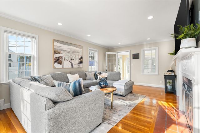 5 Putnam Rd, Arlington, MA 02474