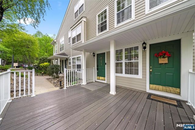 1014 Crown Court 1014, Mahwah, NJ 07430