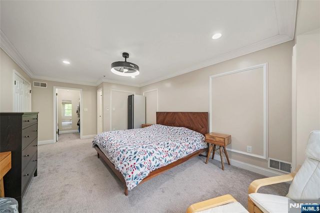 1014 Crown Court 1014, Mahwah, NJ 07430