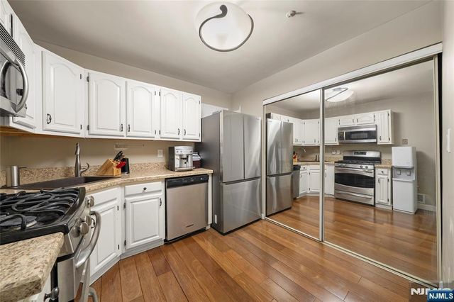 1014 Crown Court 1014, Mahwah, NJ 07430