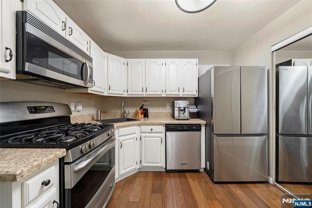1014 Crown Court 1014, Mahwah, NJ 07430