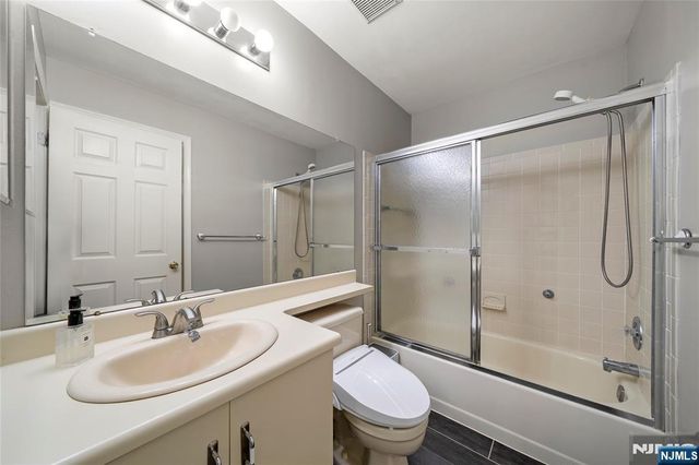 1014 Crown Court 1014, Mahwah, NJ 07430
