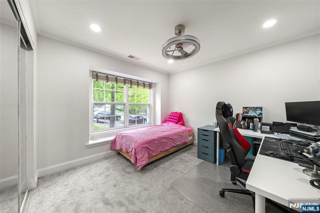 1014 Crown Court 1014, Mahwah, NJ 07430