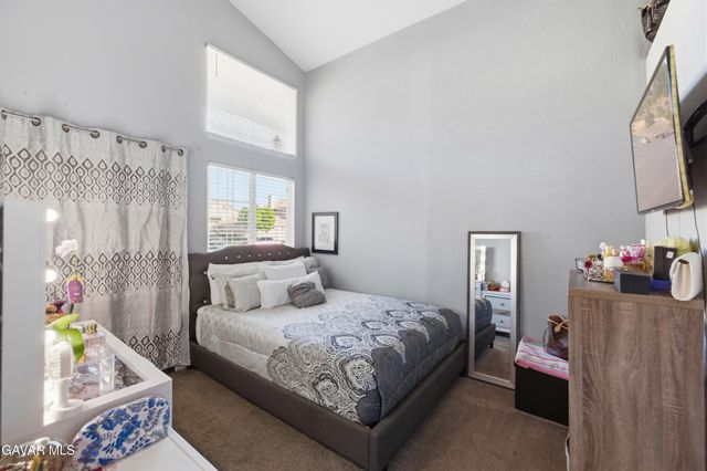 37121 Golden Oak Drive, Palmdale, CA 93552