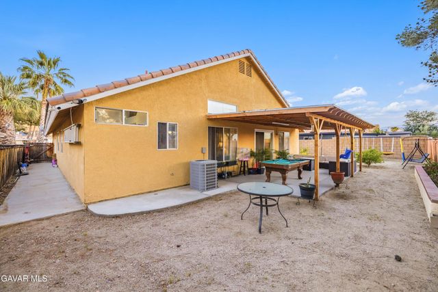 37121 Golden Oak Drive, Palmdale, CA 93552