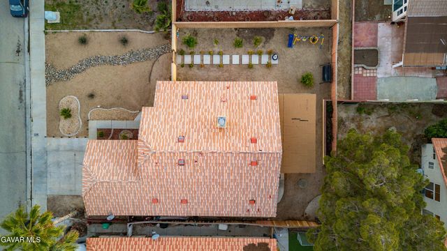 37121 Golden Oak Drive, Palmdale, CA 93552