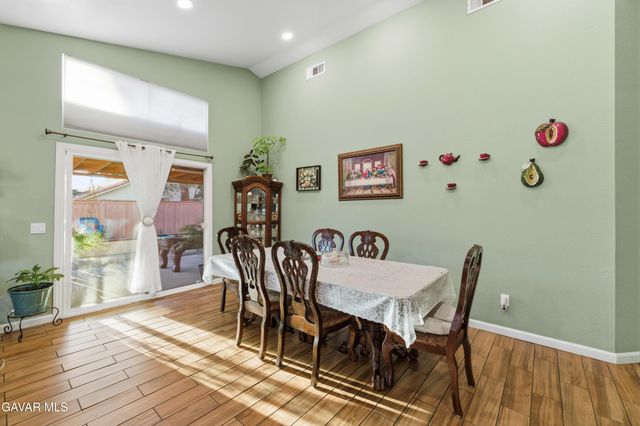 37121 Golden Oak Drive, Palmdale, CA 93552