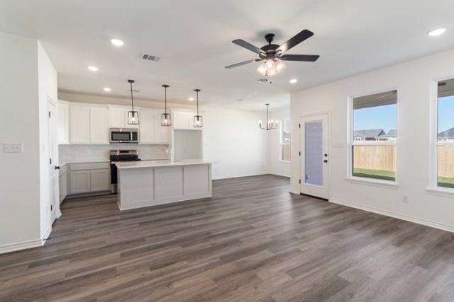 1932 Stubbs Drive, Bryan, TX 77807