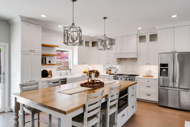 122 Dunn Lane, Scotts Valley, CA 95066