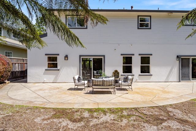 122 Dunn Lane, Scotts Valley, CA 95066