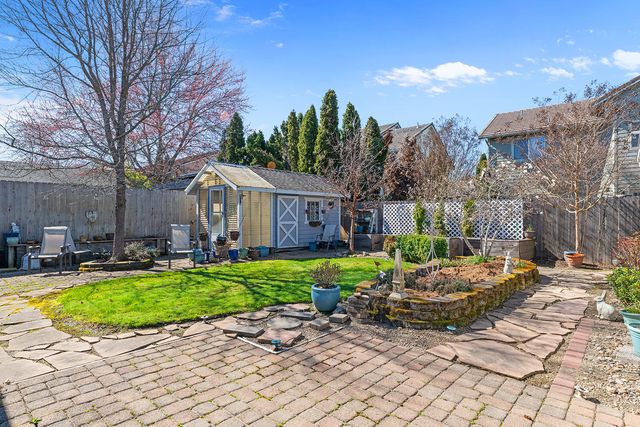 296 Brandon Street, Central Point, OR 97502