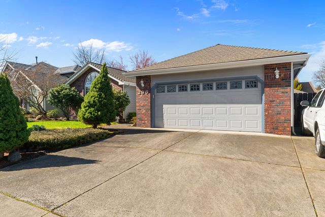 296 Brandon Street, Central Point, OR 97502