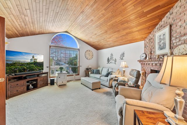 296 Brandon Street, Central Point, OR 97502