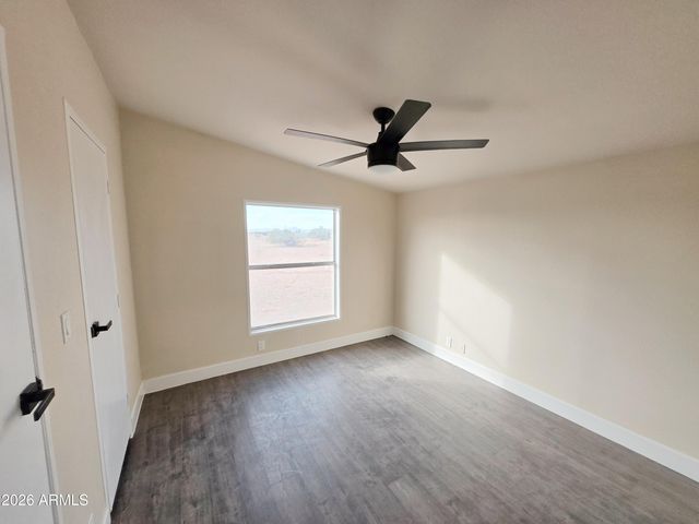 43104 W CATALINA Drive, Tonopah, AZ 85354