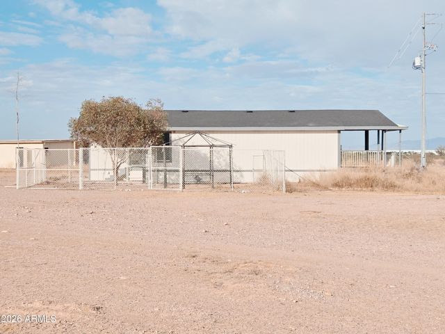 43104 W CATALINA Drive, Tonopah, AZ 85354