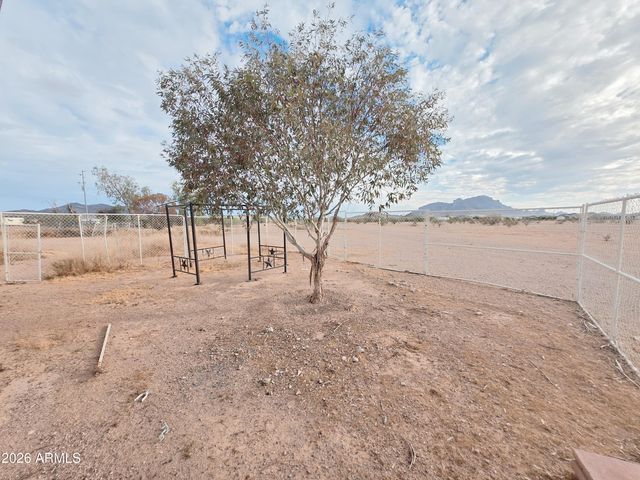 43104 W CATALINA Drive, Tonopah, AZ 85354