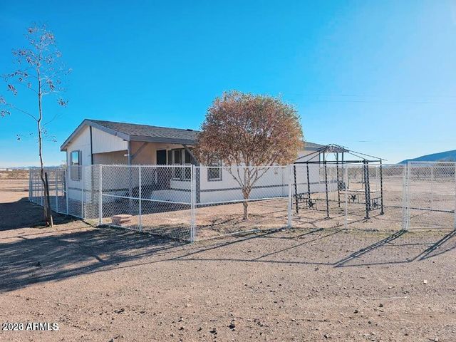 43104 W CATALINA Drive, Tonopah, AZ 85354