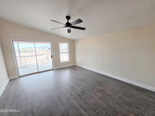 43104 W CATALINA Drive, Tonopah, AZ 85354