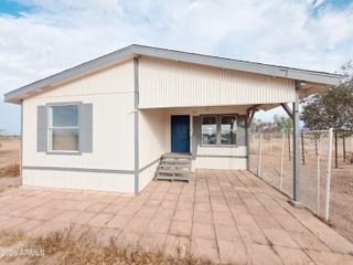 43104 W CATALINA Drive, Tonopah, AZ 85354