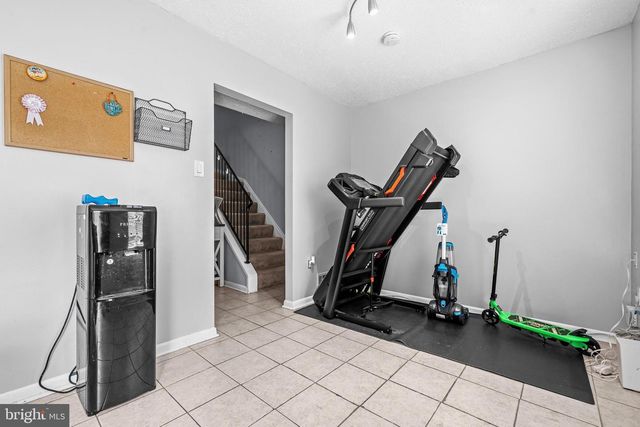 2555 FOX RIDGE CT, Woodbridge, VA 22192