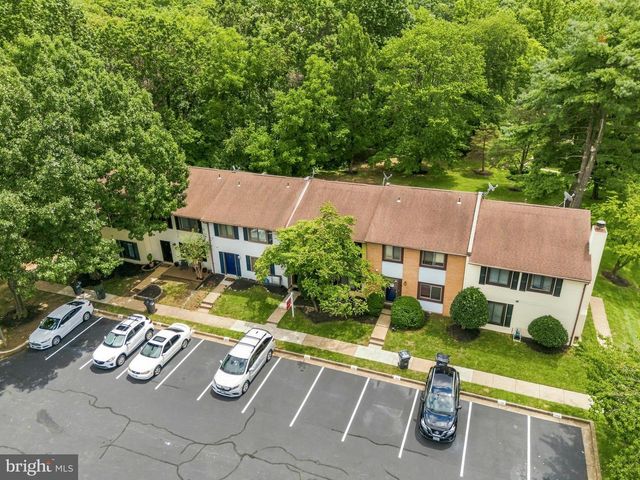 2555 FOX RIDGE CT, Woodbridge, VA 22192