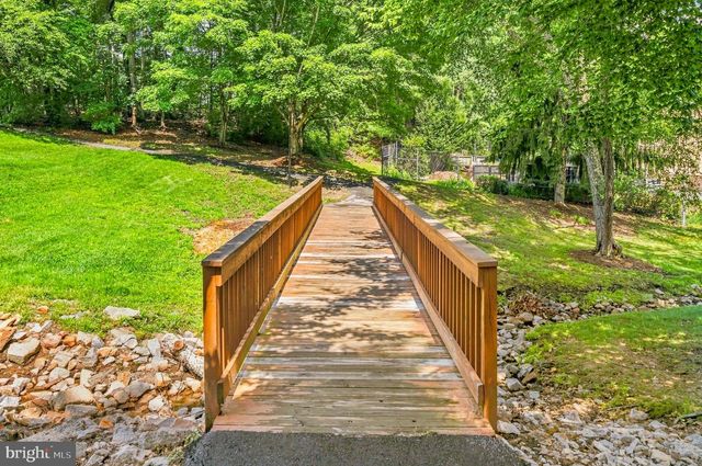 2555 FOX RIDGE CT, Woodbridge, VA 22192