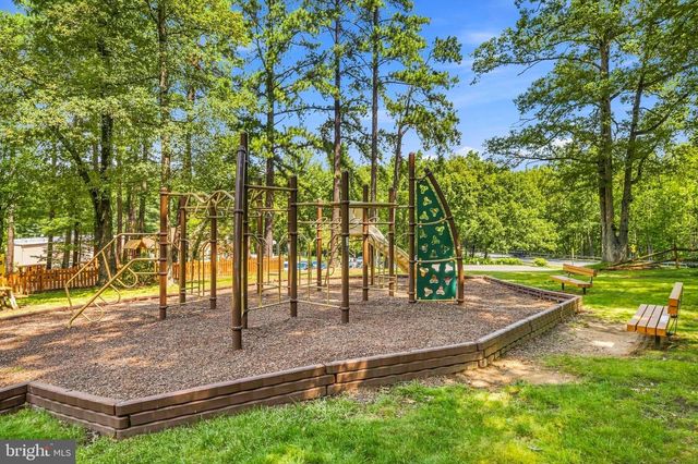 2555 FOX RIDGE CT, Woodbridge, VA 22192
