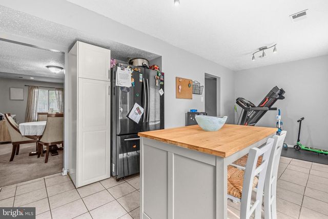 2555 FOX RIDGE CT, Woodbridge, VA 22192